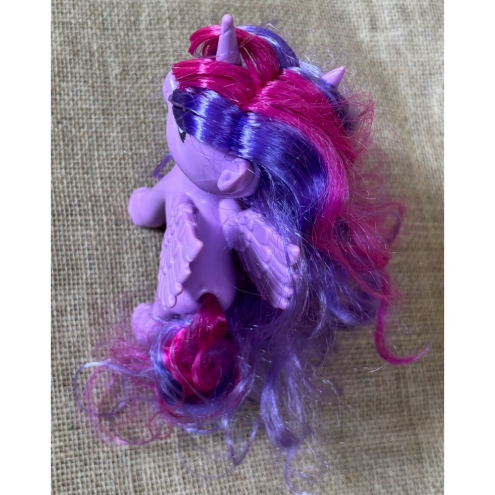 My Little Pony Twilight Sparkle Doll Figure Purple Pegasus Unicorn Plastic Toy - Picture 8 of 10